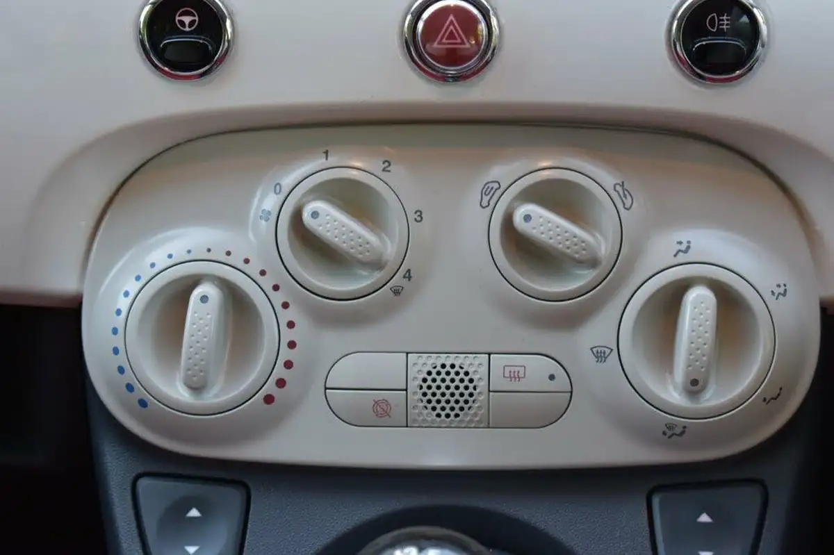 2014-fiat-500-12-pop-big-11