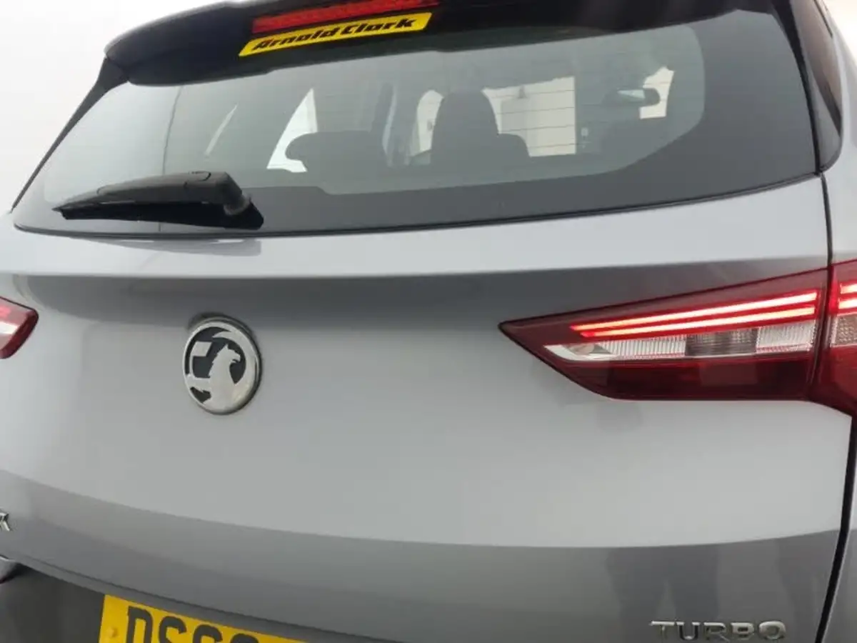 2019-vauxhall-grandland-x-12-se-ss-big-14