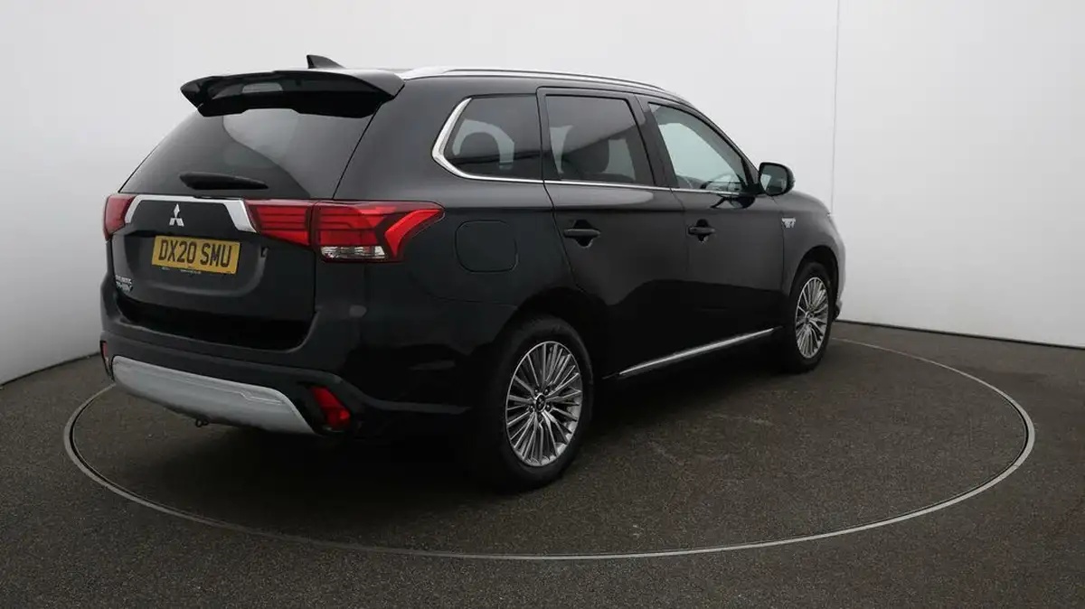 2020-mitsubishi-outlander-24-design-phev-big-51