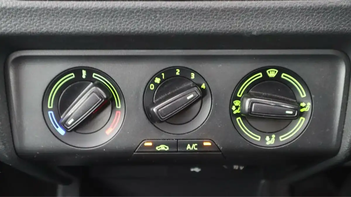2021-skoda-fabia-10-tsi-se-drive-95ps-hatchback-big-12