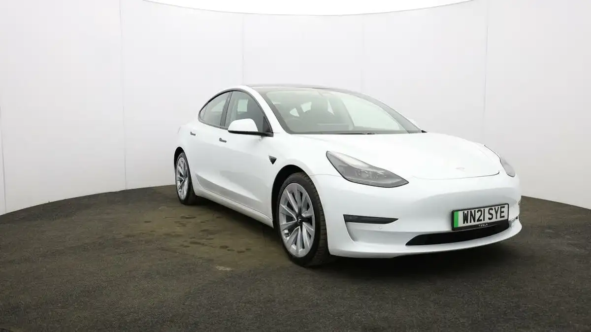 2021-tesla-model-3-e-long-range-4x4-big-45