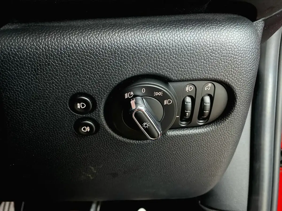 2019-mini-cooper-15-cooper-sport-hatchback-3d-auto-big-31