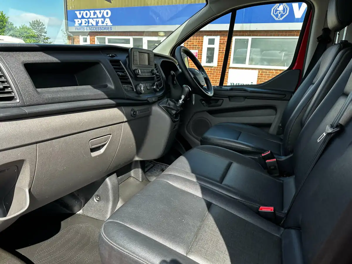 2020-ford-transit-custom-20tdci-280-l1h1-leader-105pseu6dt-panel-van-big-22