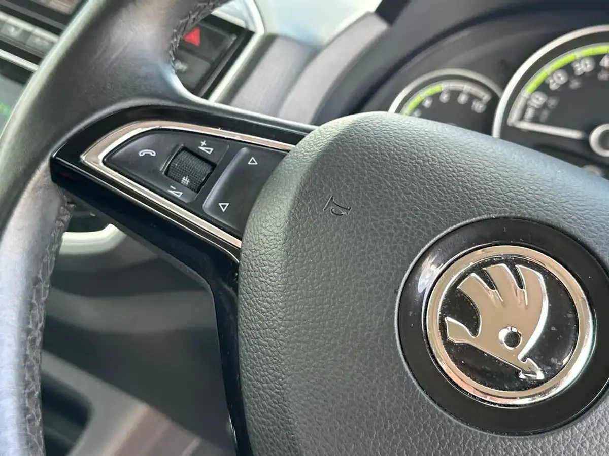 2021-skoda-citigo-e-se-big-23