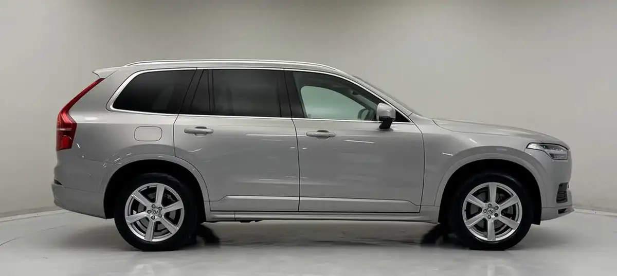 2023-volvo-xc90-20-b5-core-big-3