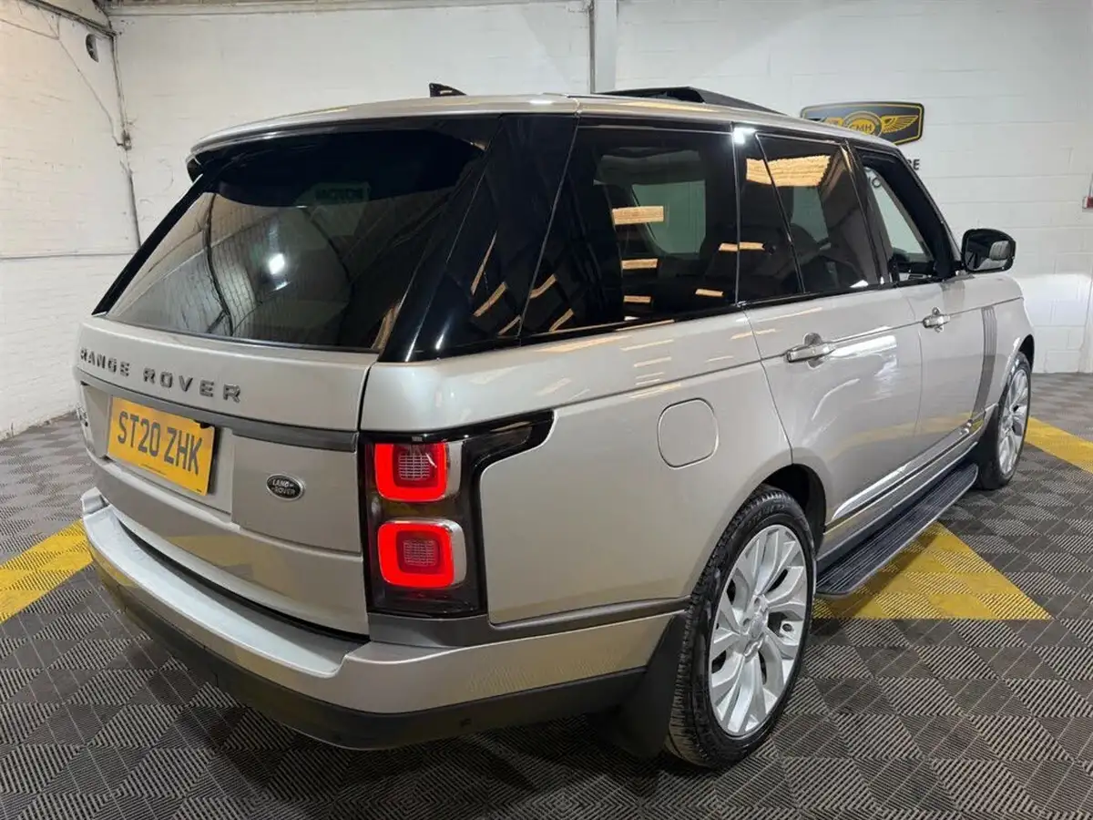 2020-land-rover-range-rover-30-p400-vogue-se-big-4