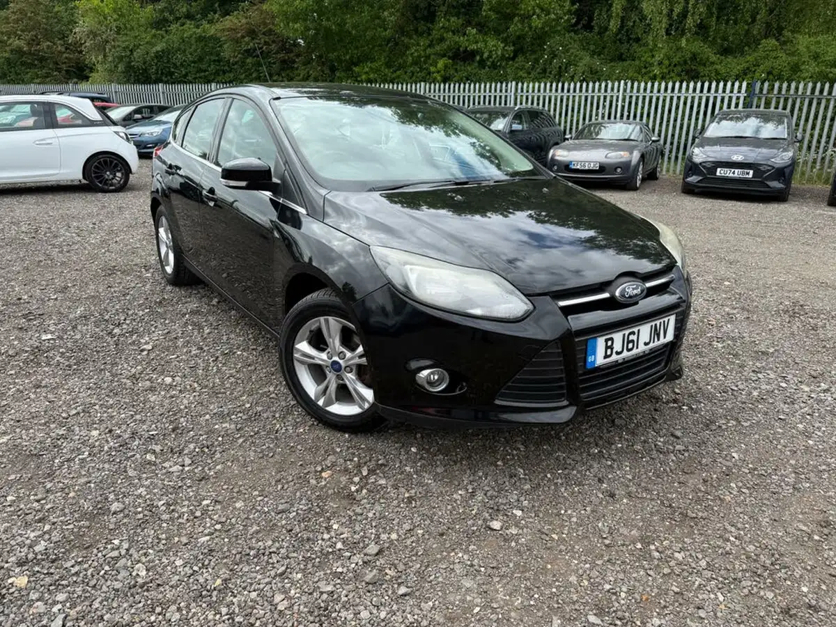 2012-ford-focus-16-zetec-ti-vct-125ps-hatchback-big-0