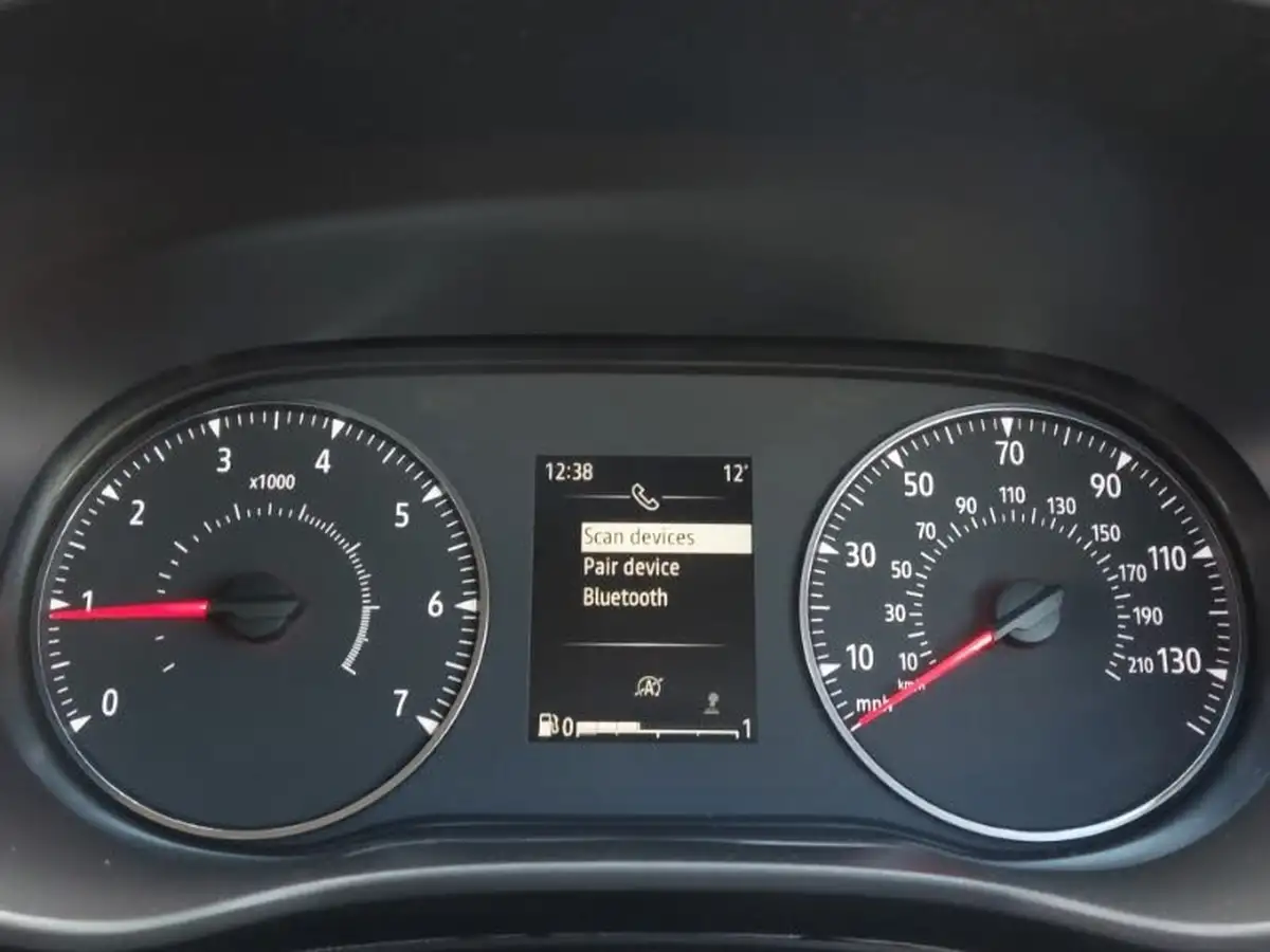 2022-dacia-sandero-10-sce-essential-big-18