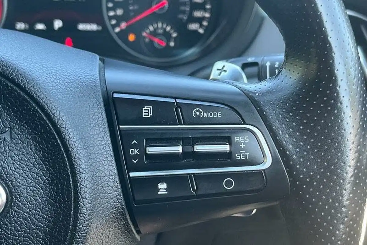 2019-kia-stinger-20-t-gdi-gt-line-244bhp-big-28