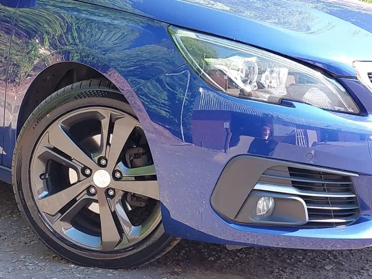 2019-peugeot-308-12-puretech-allure-130bhp-big-8