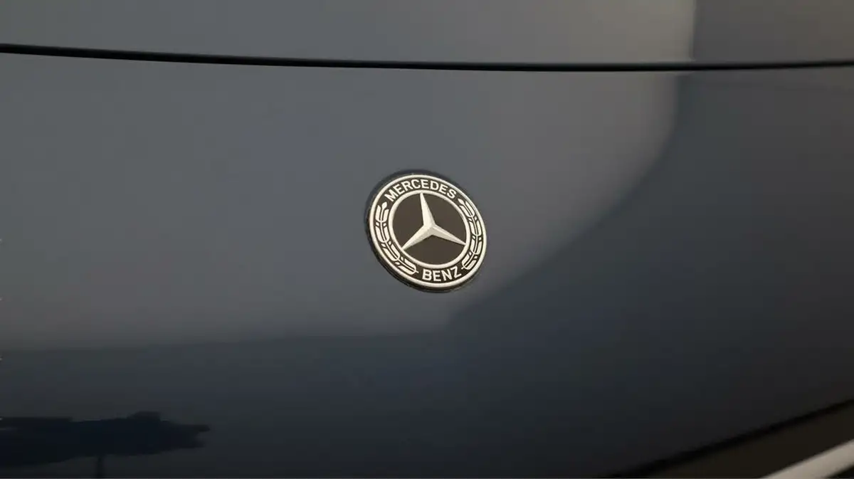 2021-mercedes-benz-a-class-13-a250e-amg-line-premium-edition-saloon-4d-big-21
