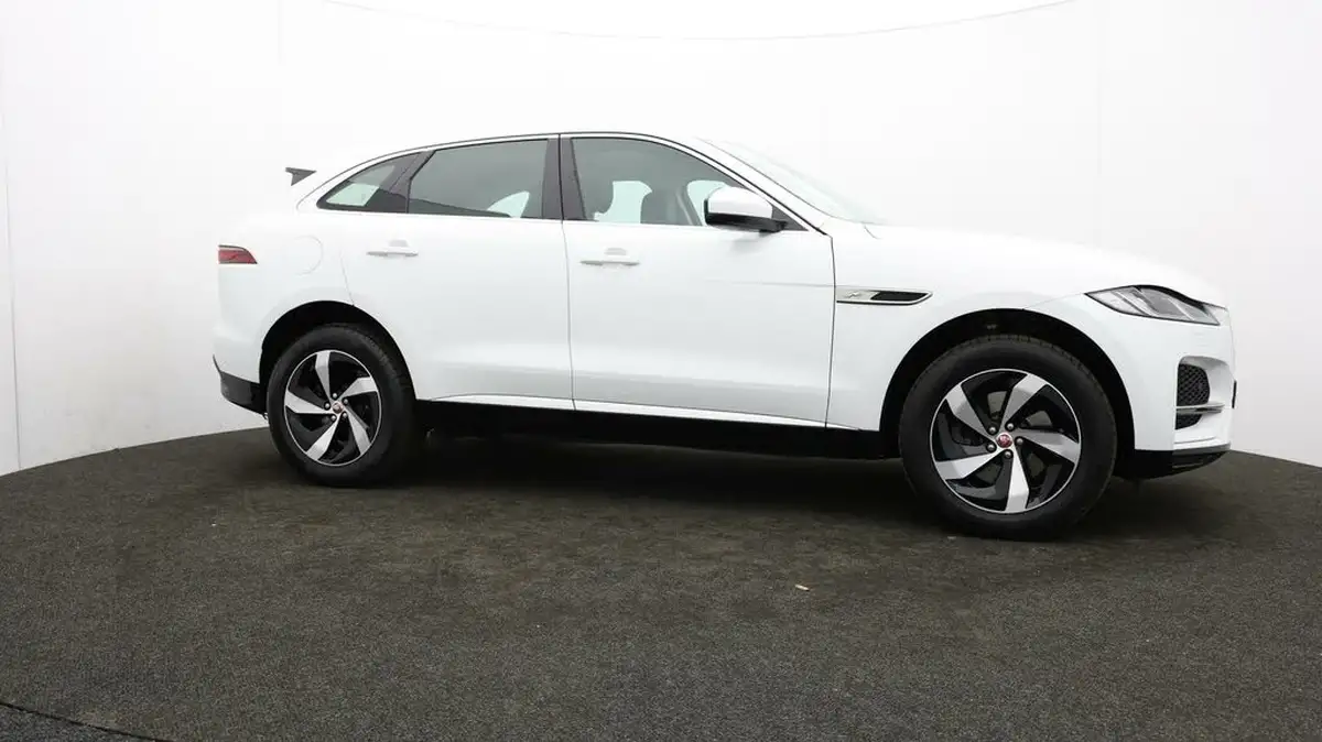 2022-jaguar-f-pace-20-d200-s-big-40