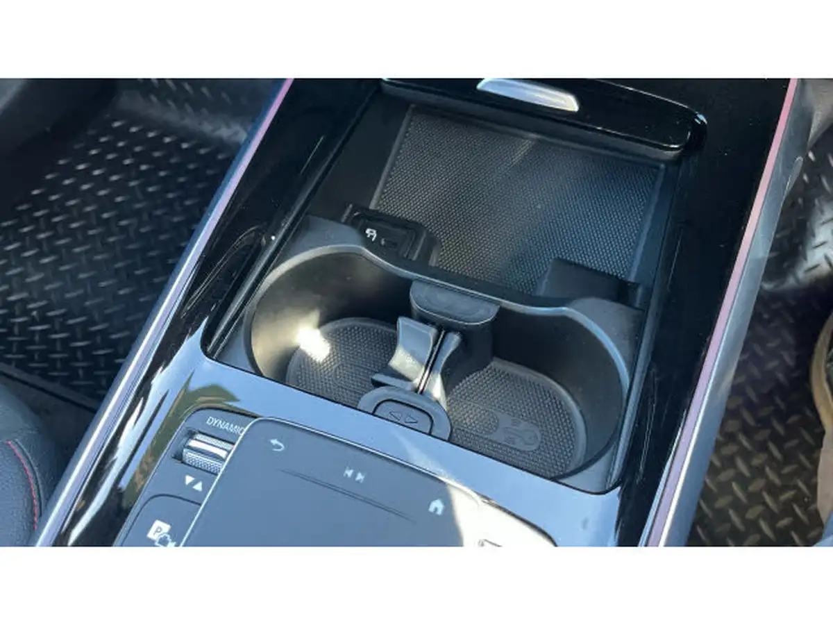 2022-mercedes-benz-eqb-e-eqb-300-amg-line-big-37