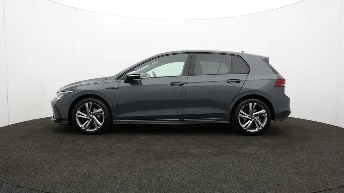 2022-volkswagen-golf-15-tsi-r-line-130ps-hatchback-big-68