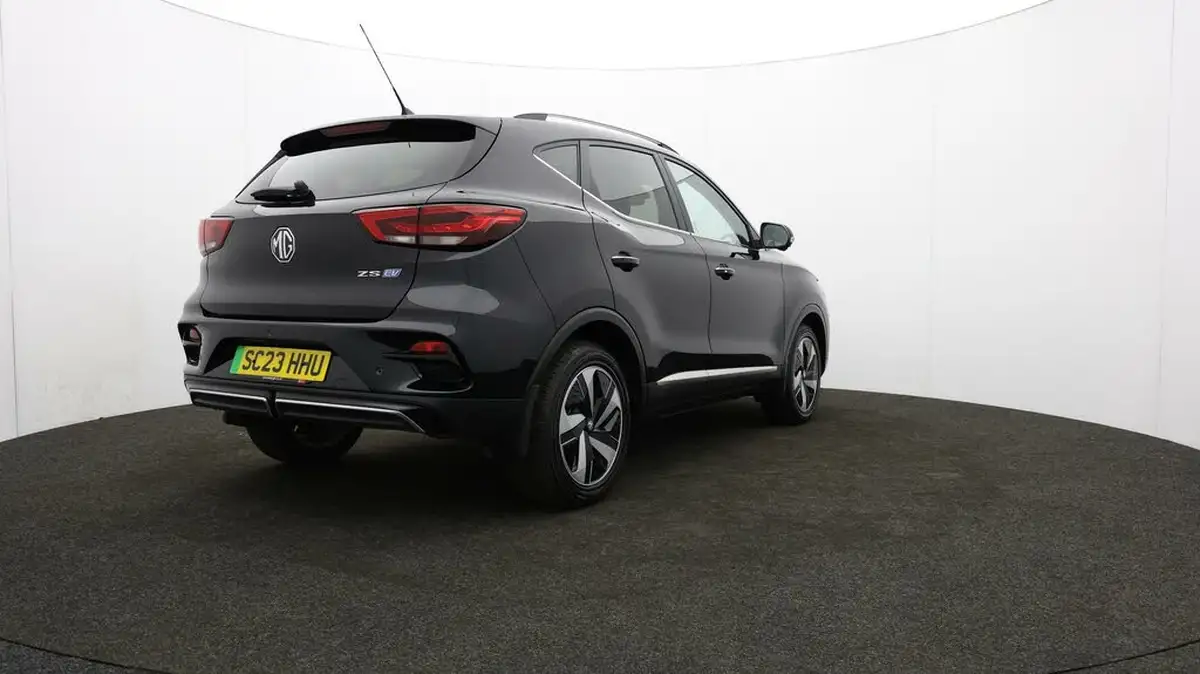 2023-mg-zs-suv-e-trophy-connect-ev-156ps-long-range-big-75