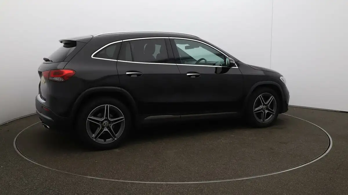 2022-mercedes-benz-gla-class-13-gla-180-amg-line-premium-plus-big-53