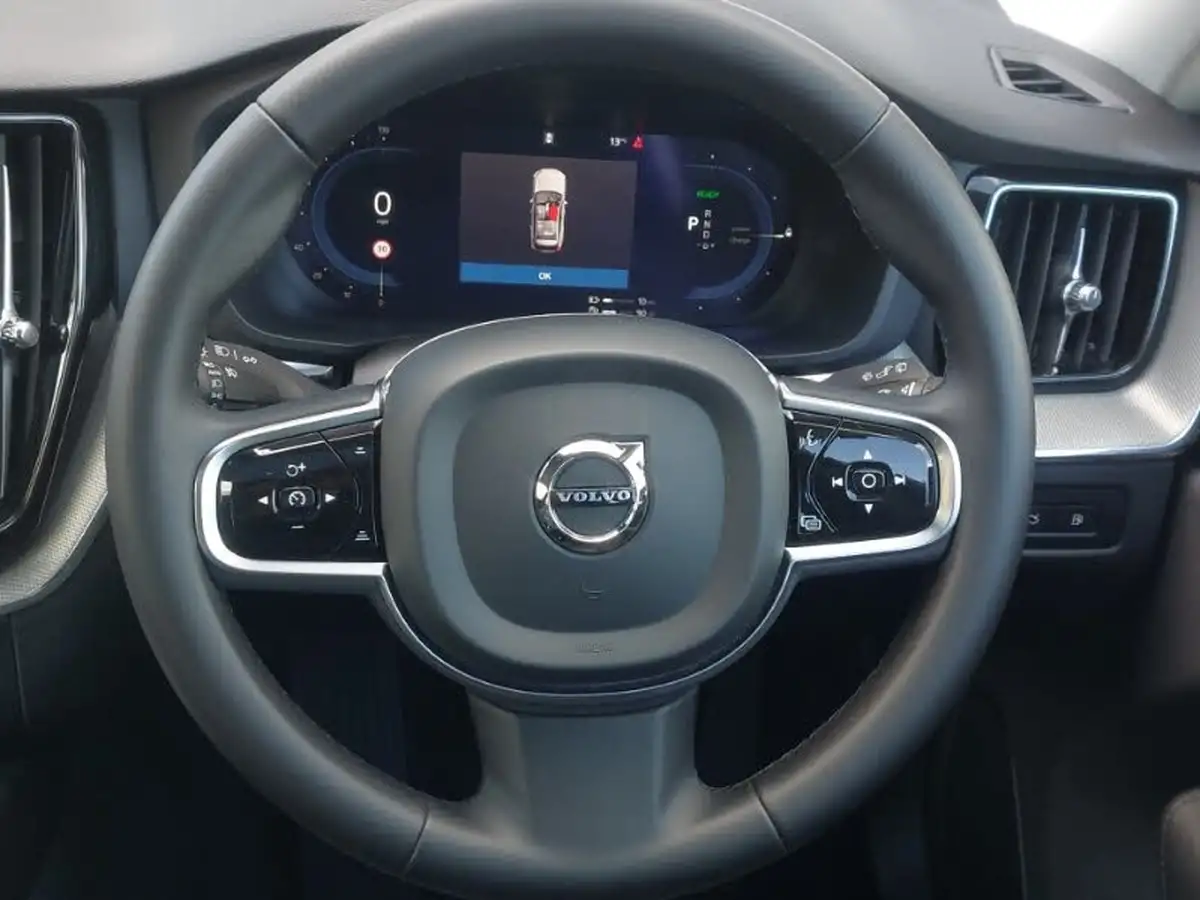 2024-volvo-xc60-20-b5-plus-big-6