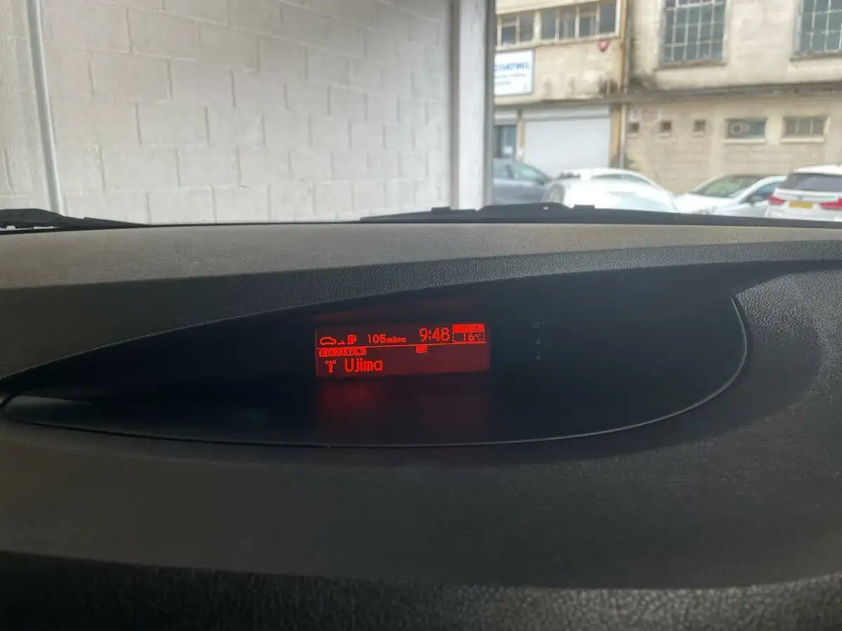 2010-hyundai-i20-12-comfort-5d-big-38