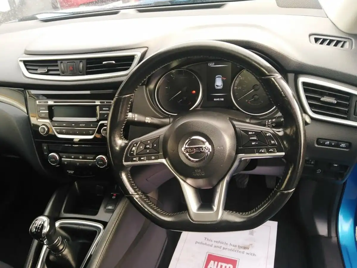 2017-nissan-qashqai-15dci-acenta-big-11