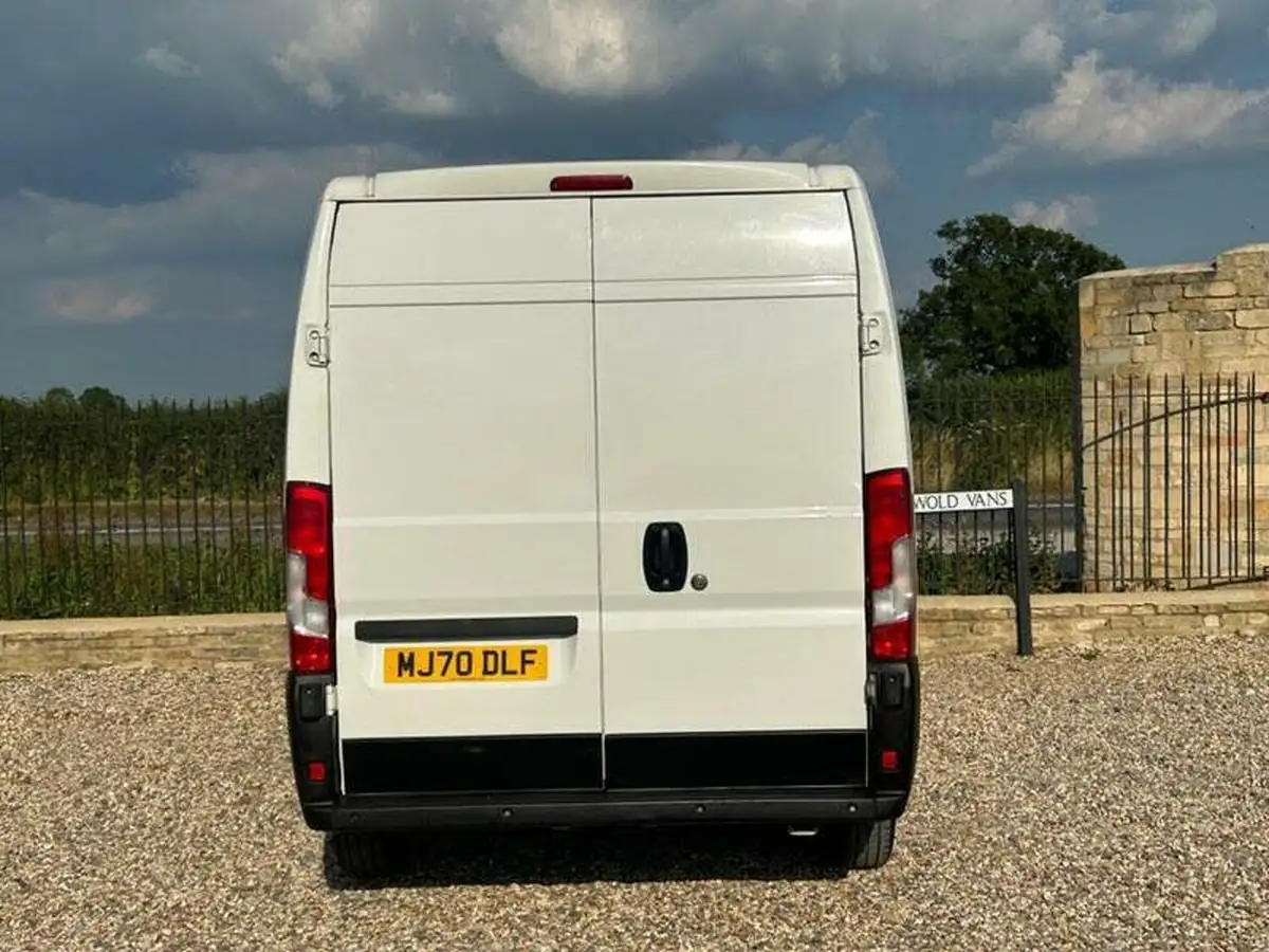 2020-citroen-relay-22bluehdi-35-l3h2-enterprise-panel-big-5