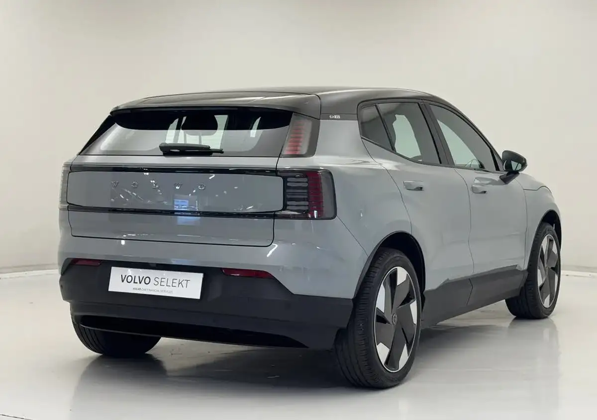 2024-volvo-ex30-e-single-motor-plus-extended-range-big-5