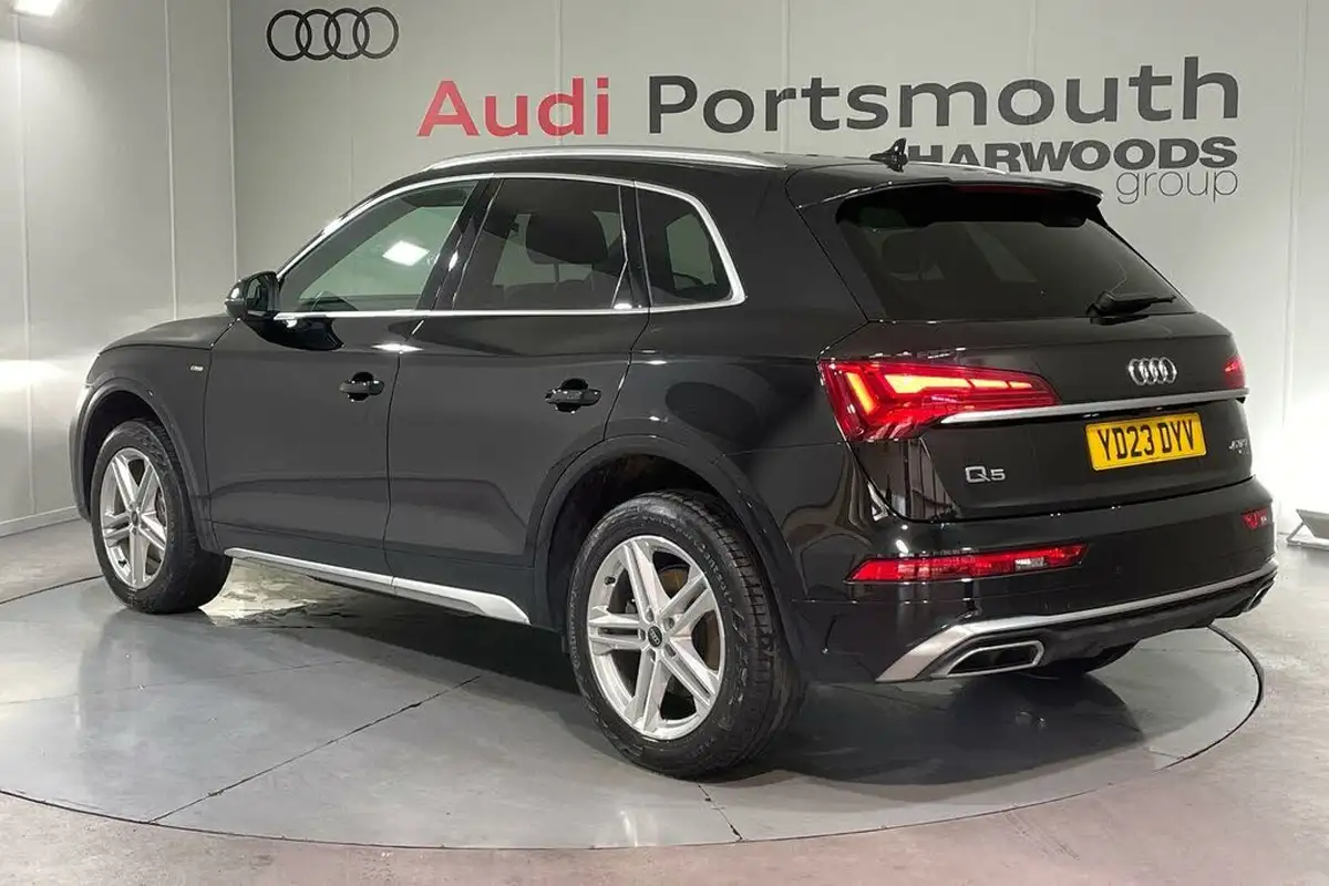 2023-audi-q5-20-45-tfsi-s-line-station-wagon-big-8