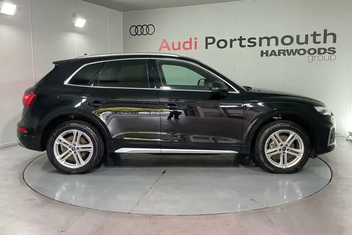 2023-audi-q5-20-45-tfsi-s-line-station-wagon-big-32