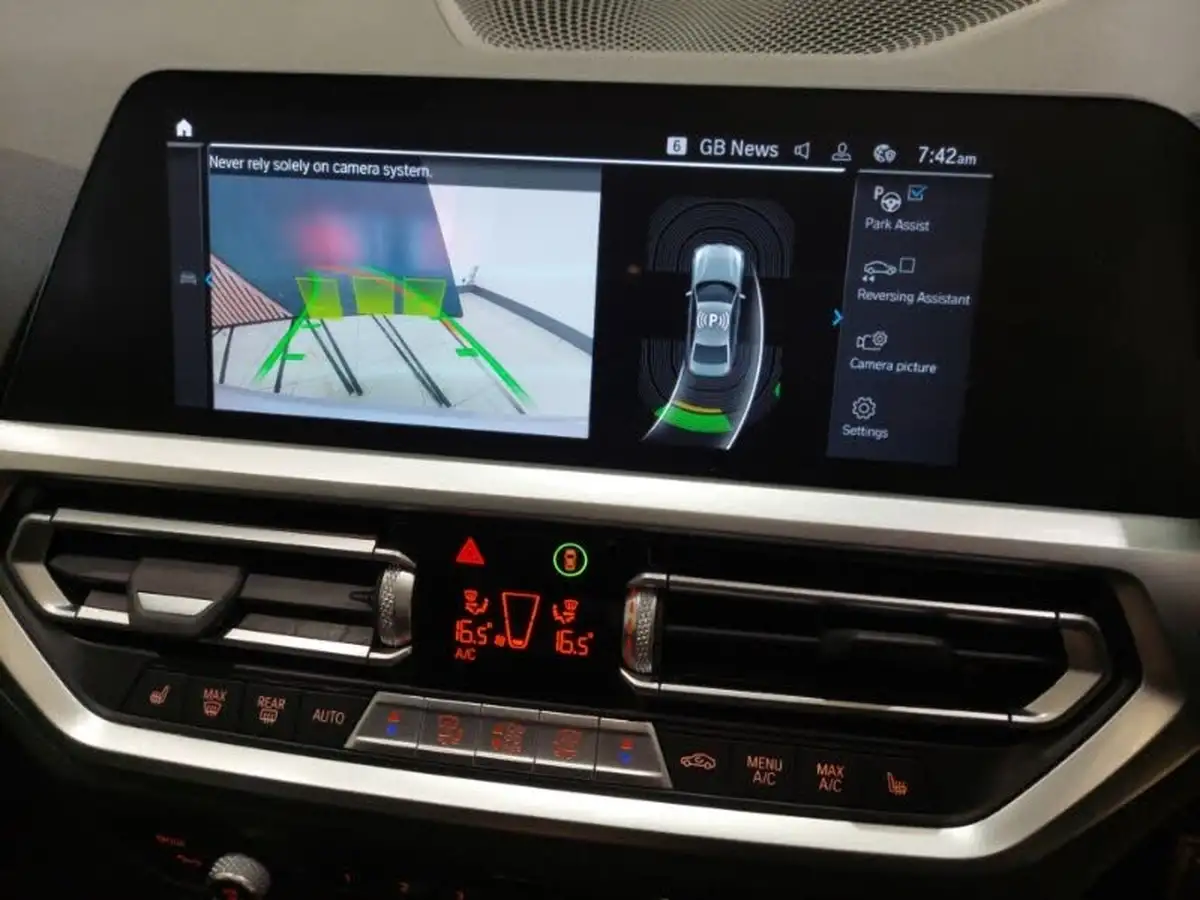 2020-bmw-3-series-big-16