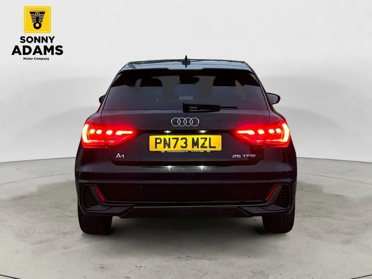 2023-audi-a1-10-25-tfsi-s-line-tronic-big-4