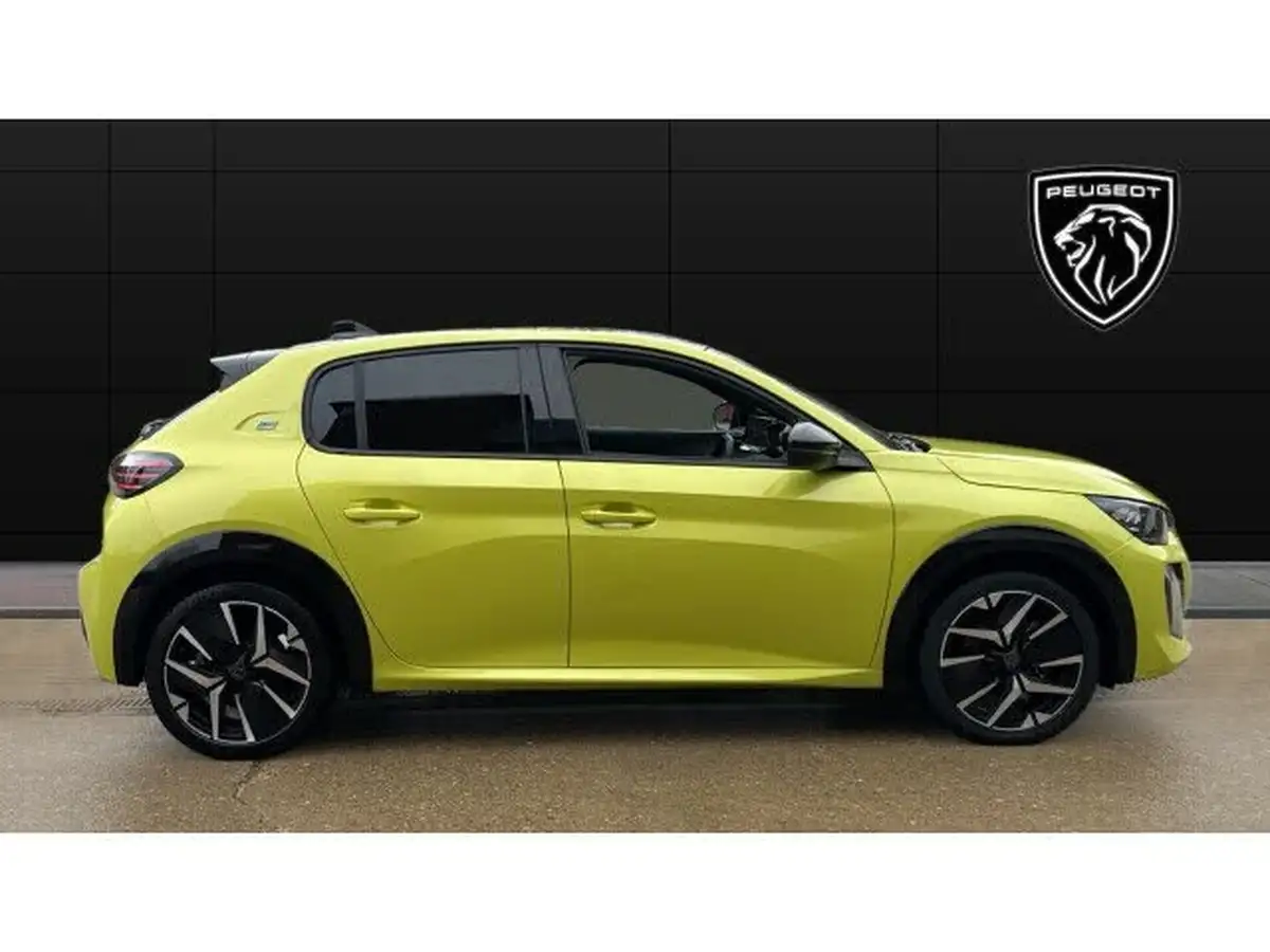 2024-peugeot-208-e-gt-156ps-51kwh-big-4