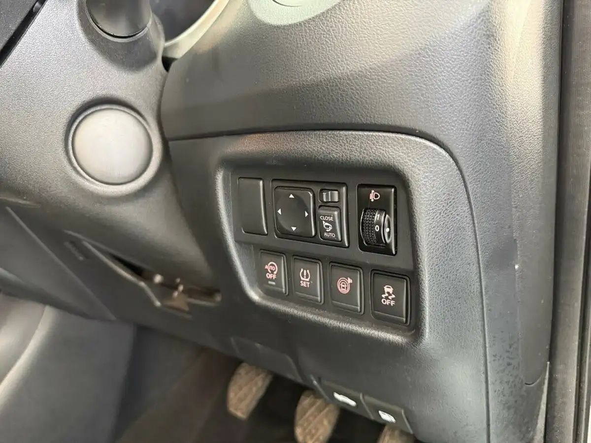 2018-nissan-juke-12-tekna-ss-big-25