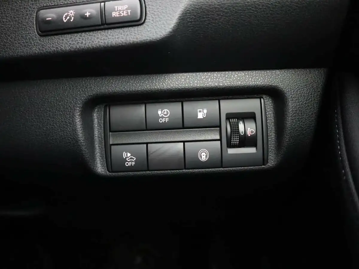 2022-nissan-leaf-e-acenta-big-36
