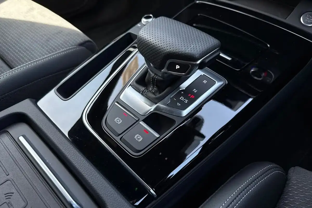 2025-audi-q5-20-tdi-s-line-suv-big-22
