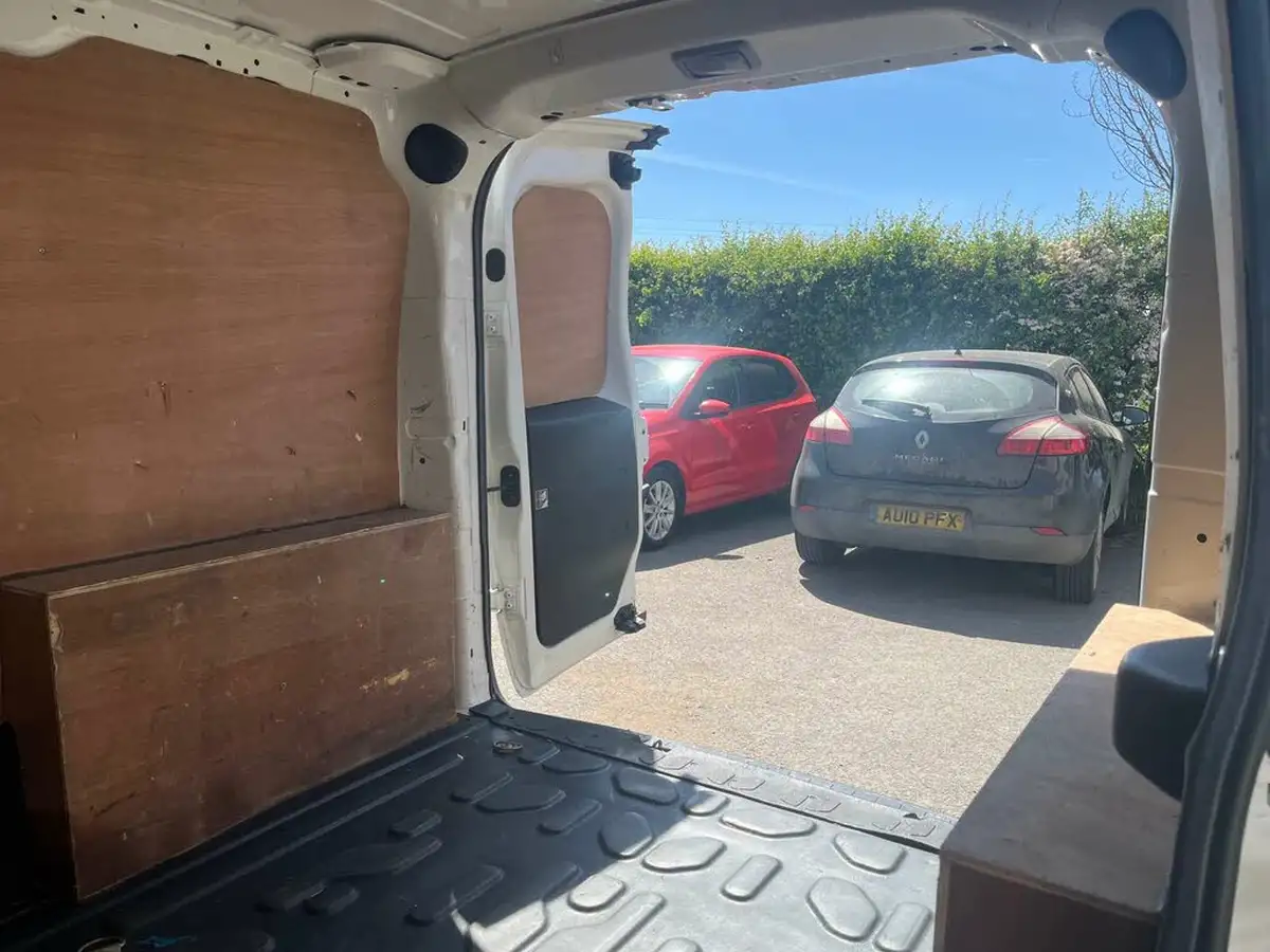 2017-fiat-doblo-cargo-13td-l1h1-sx-big-33