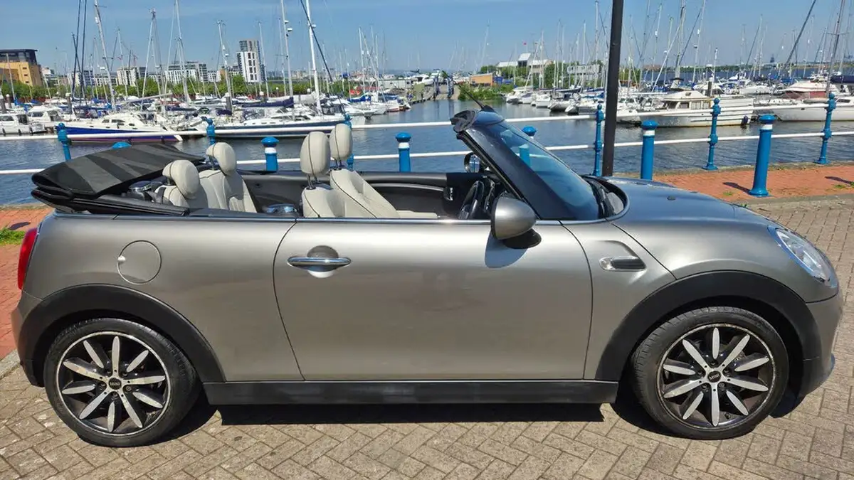2016-mini-cooper-15td-cooper-d-ss-convertible-2d-big-3