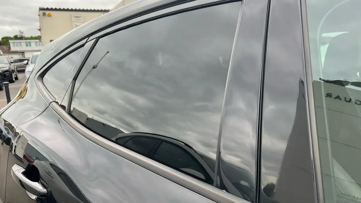 2019-jaguar-e-pace-20-i4d-r-dynamic-se-180ps-awd-auto-big-26