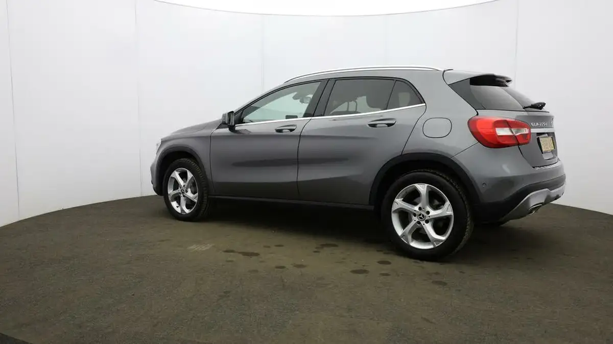 2018-mercedes-benz-gla-class-21d-gla-220d-sport-177ps-executivess-big-64