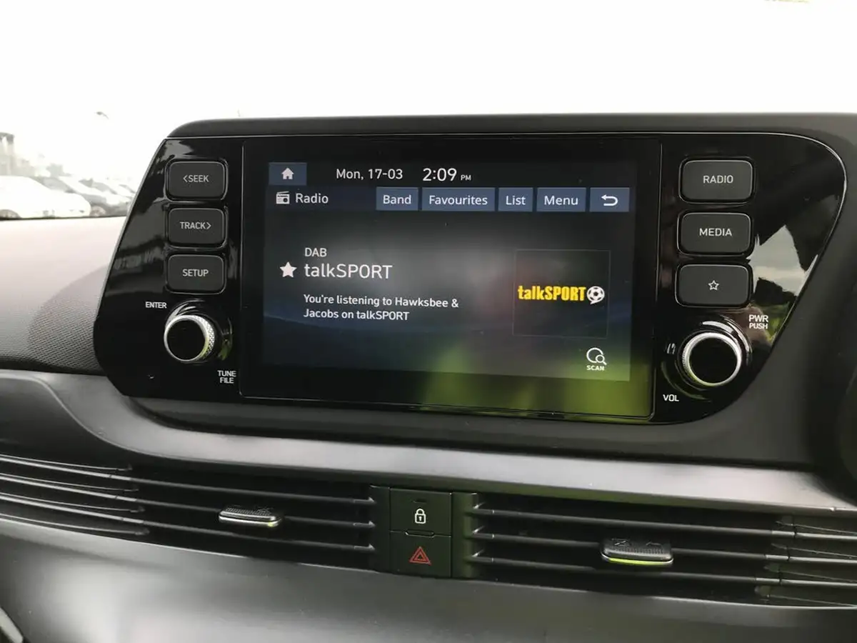 2023-hyundai-bayon-10-t-gdi-se-connect-dct-big-20