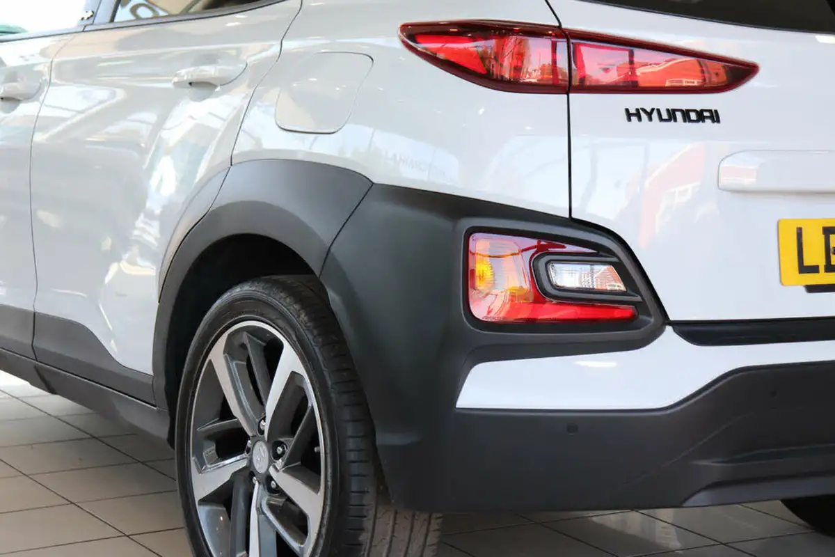 2019-hyundai-kona-10-t-gdi-play-big-73