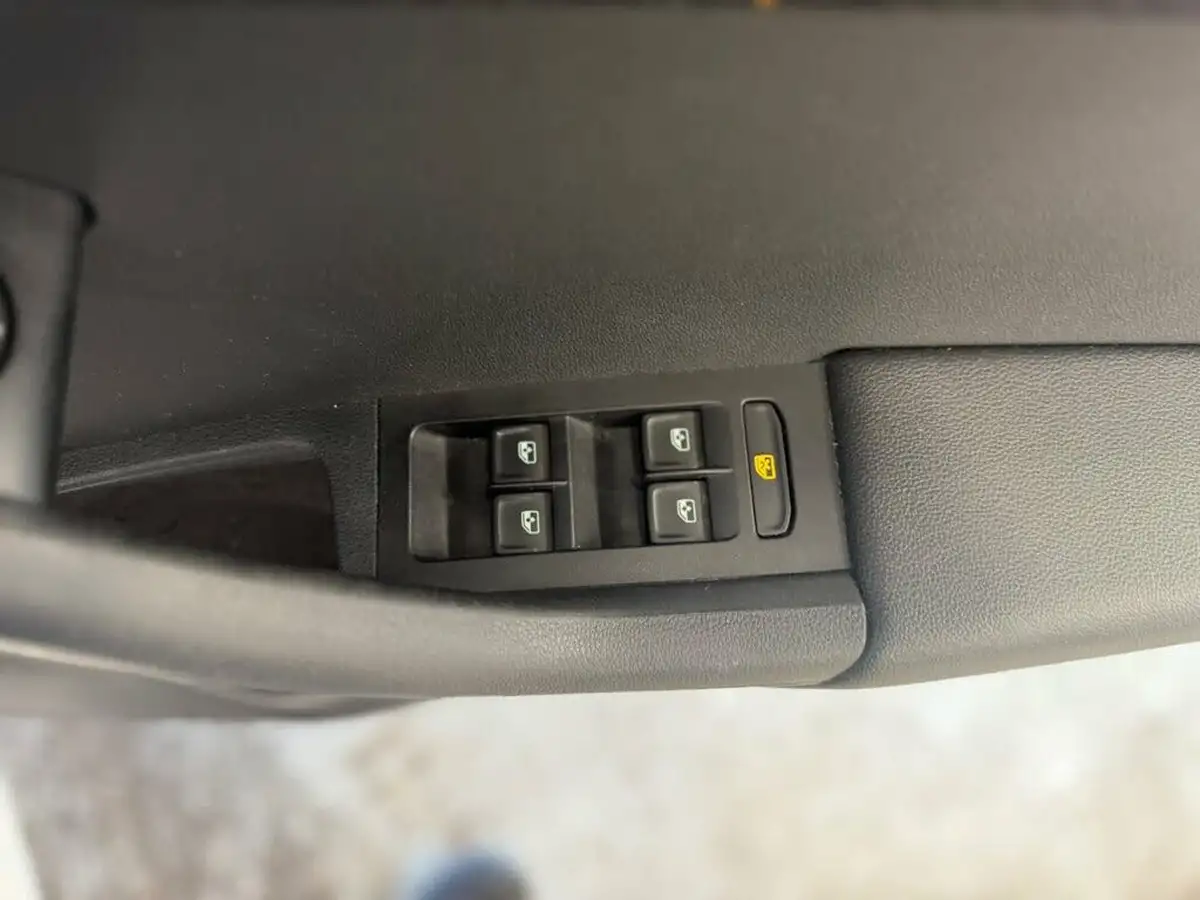 2019-skoda-octavia-20-tsi-vrs-hatchback-big-29