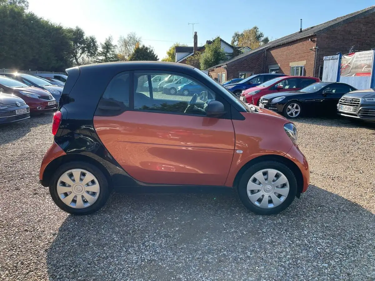 2018-smart-fortwo-10-pure-70bhp-big-5