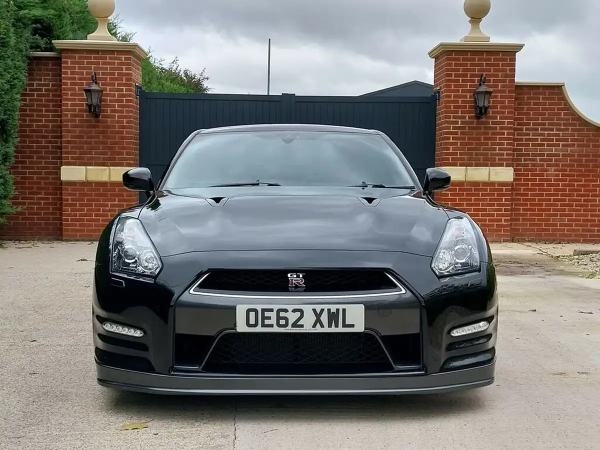 2012-nissan-gt-r-38-550ps-track-pack-auto-big-32