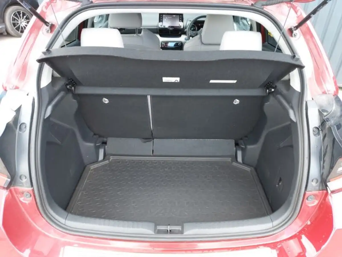 2021-toyota-yaris-15-vvt-i-excel-big-7