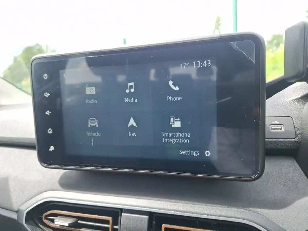 2024-dacia-jogger-16-tce-extreme-big-9
