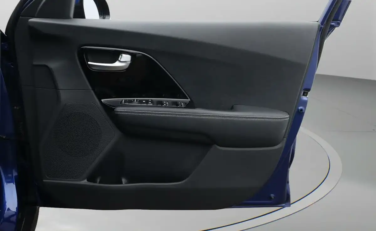 2022-kia-niro-ev-e-3-big-15