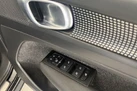 2022-volvo-xc40-15-t3-r-design-auto-small-22