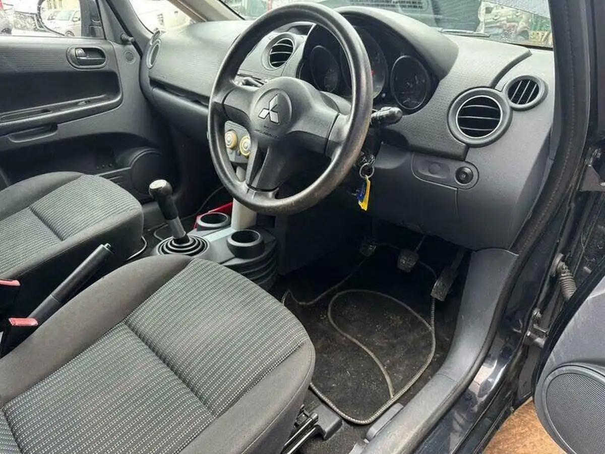 2008-mitsubishi-colt-11-black-hawk-big-7