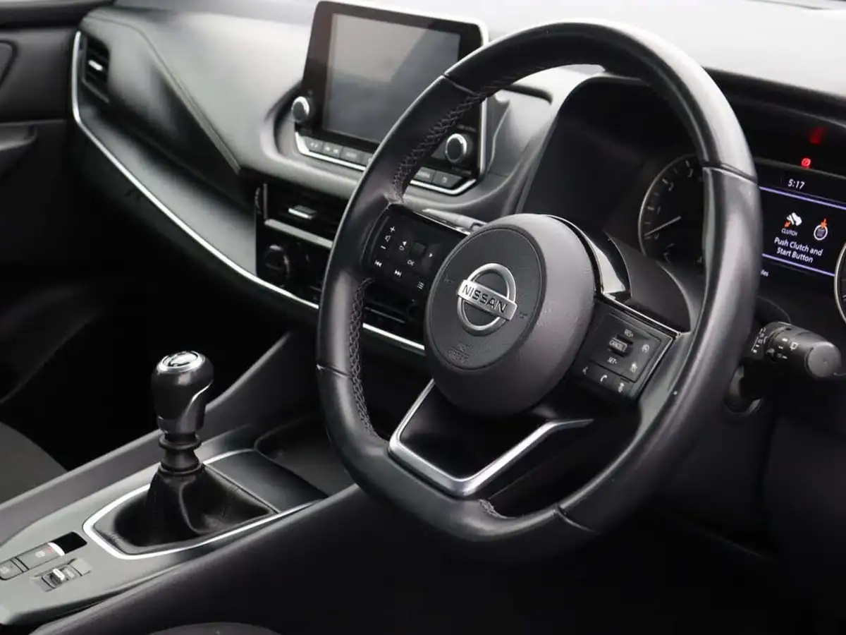 2022-nissan-qashqai-13-dig-t-acenta-premium-158ps-big-18