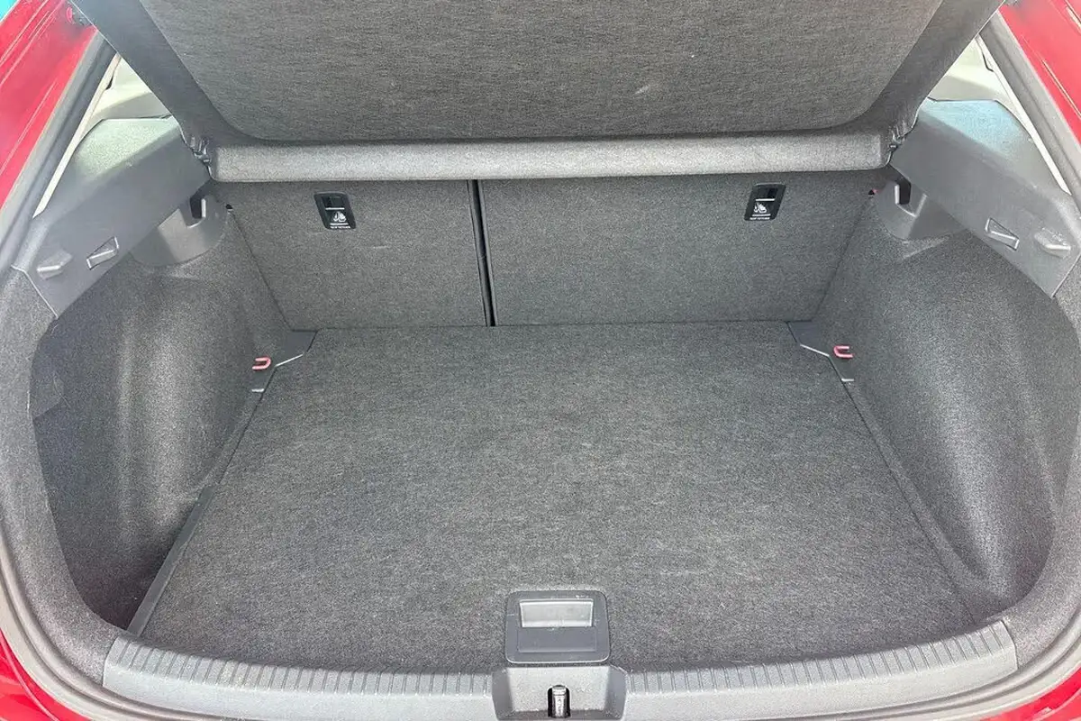 2024-volkswagen-taigo-10-tsi-life-110ps-big-10