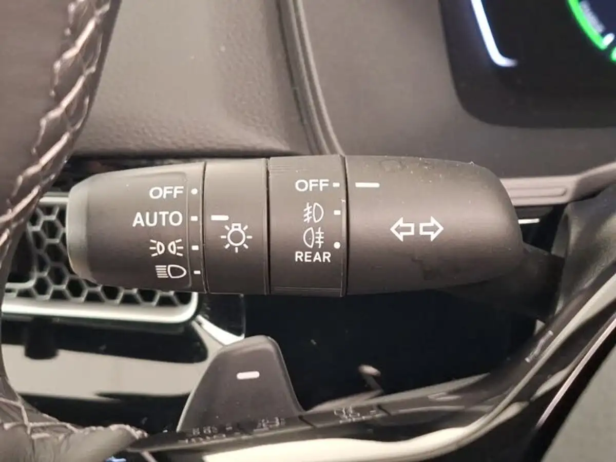 2024-honda-civic-20-i-mmd-sport-big-15